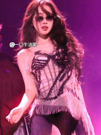 “一次次辱骂的背后是你日复一日的练习”
#虞书欣 #一口牛油果#酥欣阮-