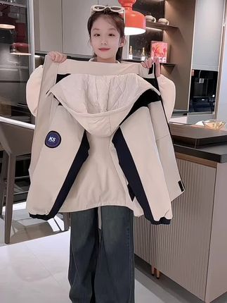 #上热门 #高品质童装 #外套穿搭 #冲锋衣 #秋冬穿搭