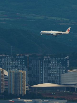 #国航350#追飞机的人 #震撼视觉 #一起看飞机 #飞机降落