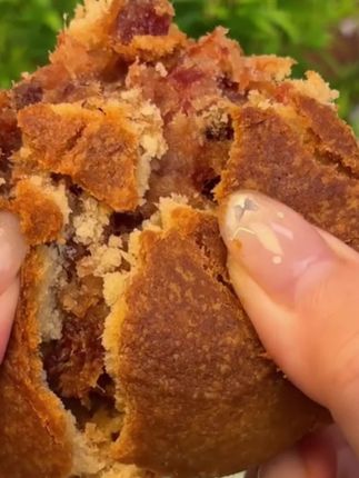 第一次吃#云南云腿月饼 ,咸香不甜腻!一口下去满嘴肉香!