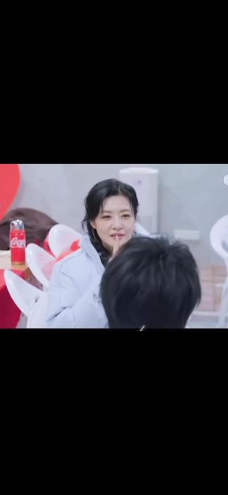 #论偶像的杀伤力 巧的很呦,今天正带着小朋友学到前鼻韵母in ,发音很是困难呀#周涛 老师小课堂,受教了,明天准备学以致用一番,看看效果如何