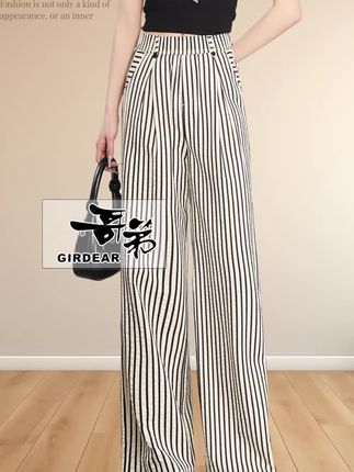 #暑假出游穿搭#普通人的穿搭心得 #T恤的万能穿搭公式#夏日不费力一周穿搭合集#短袖才是夏天最实穿的单品@DOU+小助手 @DOU+上热门