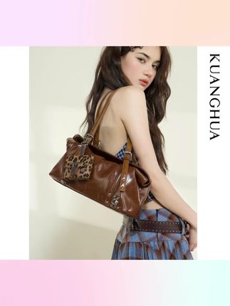 #强烈推荐 冬新品风吟系列复古法棍包#百搭包包 #轻奢包包 #女神穿搭 #包包推荐