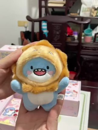 #小红书同款肥肥鲨鲨狮弟莎头炸毛鲨薯鲨耶耶毛绒玩具玩偶公仔挂件#肥肥鲨 #毛绒公仔 #鲨狮弟#包包挂件#礼物
