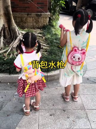 平时背个空书包都懒的人,肯心甘情愿背的,也只有背包水枪了!#背包水枪 #宝宝爱玩 #母婴好物 #宝妈推荐 #超便宜超划算