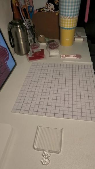 每天都有惊喜(意外)#拼豆 #我染上了拼豆 #手工diy #小马挂件