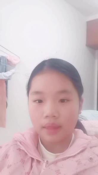 今天画的喜羊羊,感觉怪怪的,还行。大家多发点图片,让我把喜羊羊画熟呢!🙏🙏🙏❤❤❤