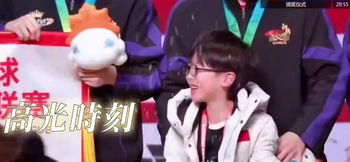 今晚的快乐来自于凉皮#高光时刻 #王楚钦 #孙颖莎