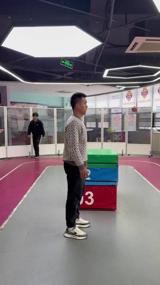 沭阳的家长们今天给大家带来两个立定跳远辅助训练#沭阳#中考体育#立定跳远#实心球#上门体育