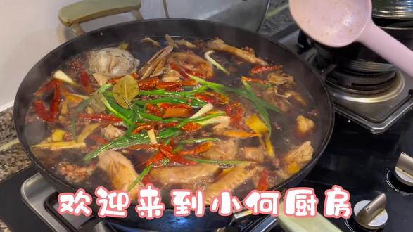 在家复刻绝味鸭脖,要过年啦,赶快试一试#厨房日记 #美食分享 #家常菜做法 #厨房日常 #美食记录