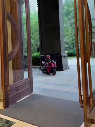 【高端】儿童电动摩托车3-13岁小孩机车电动汽车可坐大人可充电童车#儿童电动摩托车玩具 #儿童电动摩托车可坐人 #儿童电动玩具车