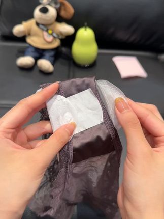 哇哇哇噻~这个迷你巾也也也太好用了吧!尤其姨妈快结束那几天快把家里的护垫换成这个!!!蔓越莓迷你巾真的是太太太懂我们女生了!!!新品尝鲜9块9到手5盒50片!趁划算闭眼冲冲冲!!!#好物推荐🔥 #种草好物 #迷你巾护垫