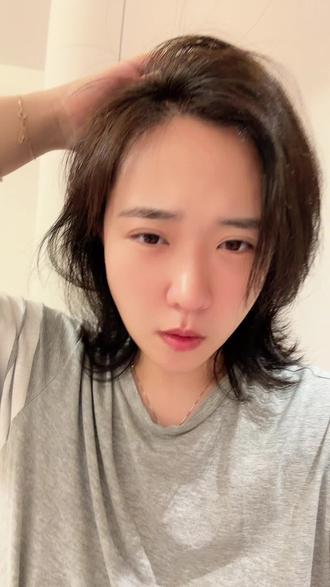 究竟是谁说和豆包聊聊就好了 无语死了家人们…你们割肉后起飞都啥心情啊,我的心太痛了…#真实碎碎念 #线上碎碎念
