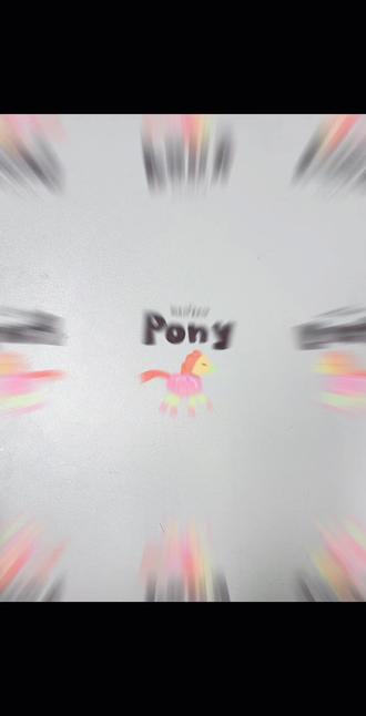 小马的视频教程来咯~一起跟练勾勾勾gogogo!!!
🧶线材:@苏苏姐家官方旗舰店
🪡钩针:2.0mm
🎨色号:4股精梳棉牛奶毛线09,10,45,76
教程分5部分: 1️⃣身体,2️⃣马脚,3️⃣马头,4️⃣鬃毛和马尾,5️⃣diy装饰