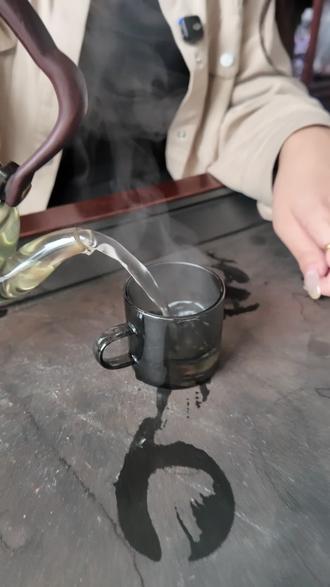 沂水的餐饮最近我感觉真是八仙过海了哈,一个比一个装修的更好了,这也反映出咱们沂水人对餐饮的要求其实也更高了对吧,加油餐饮人 #沂水秀秀 #沂水宏达厨具秀秀#沂水餐饮人