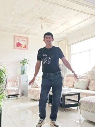 跳一跳,十年少,跳出健康,跳出好心情,好身体才属于自己的,祝大家健康开心每一天!😄😄😄💋💋💋🌹🌹🌹🌹🌹🌹🍎🍎🍎🍎🍎💞💞💞🍉🍉🍉☘️☘️☘️