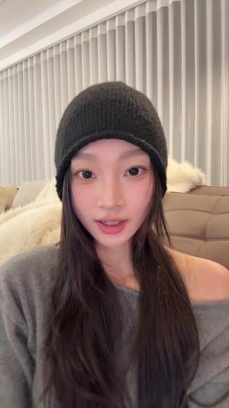 先倾听自己的心声 再拥抱世界的喧嚣
#爱你老己明天见 #盘点爱你老己背后的心理学 #碎碎念