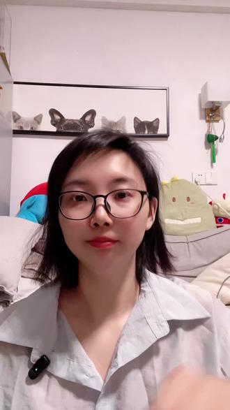 也许你只是对世界的奖励系统提前失效了
大多数人靠三样东西活着
1.赚钱的安全感
2.被认可的价值感
3.消费的快感
#自我定义 #低欲望 #35岁 #失业日记