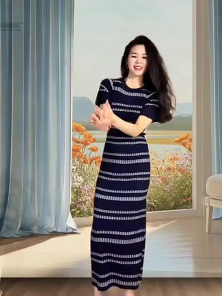 #气质女神穿搭 #条纹针织连衣裙#好身材好气质 #显瘦显高显气质 #每日搭配分享