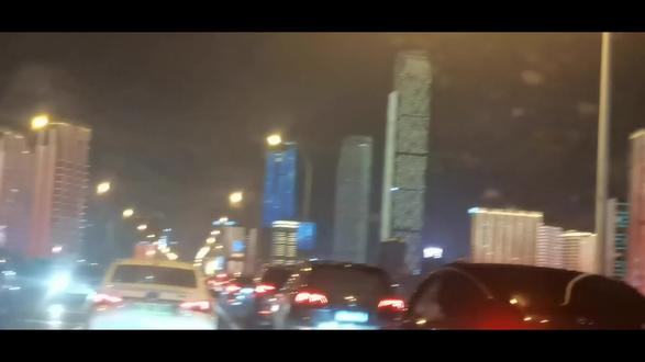 湖南长沙风景虽美,但五一广场停车太难停了