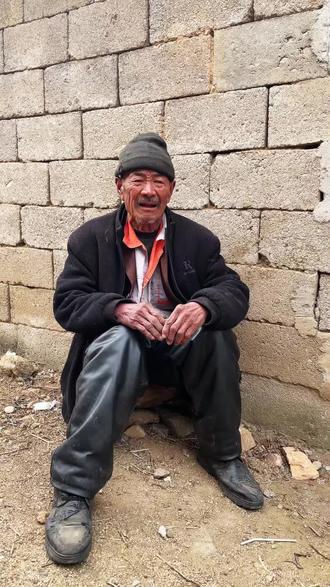 冰凉大爷的散文诗#冰凉大爷 #全村最靓的仔 #关爱老人