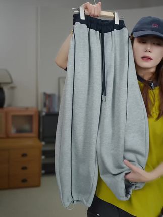 时光跌跌撞撞,季节来来往往。时间不说话,却回答了所有问题。#童装#卫裤搭配 #新款分享 #大童童装 #源头实力厂家