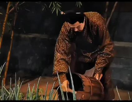 我将心向明月。#三国演义 朝为田舍郎,暮登天子堂。