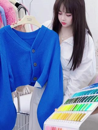 女孩子就要永远自由如风,为自己的穿搭着迷~ #品牌 #专柜撤柜