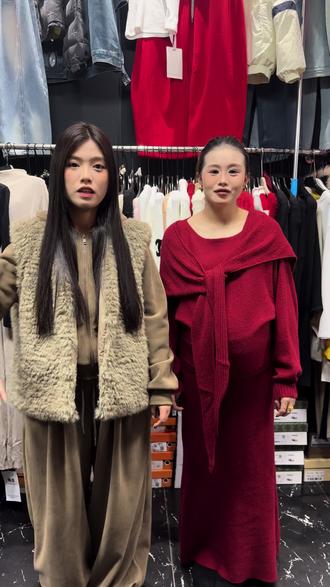 这个视频跟任何人没关系,跟任何商家无关,出视频只是让我们自己的客户买的放心,穿的安心!#服装店 #同城女装实体店 #羽绒服 #今天穿什么