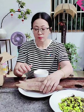哈密白薯真的巨好吃,软糯香甜,无筋无丝,口感特别好大人孩子都爱吃#强烈推荐 #粗粮 #百吃不厌