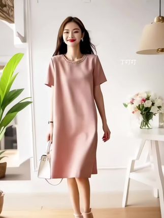 大码服装夏装新款复古设计感连衣裙女烫钻显瘦收腰气质短袖中长裙#夏季新款#女装#时尚#长裙#气质