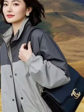 70后的我无依无靠。#穿搭分享 #时髦穿搭 #春秋穿搭 #风衣穿搭