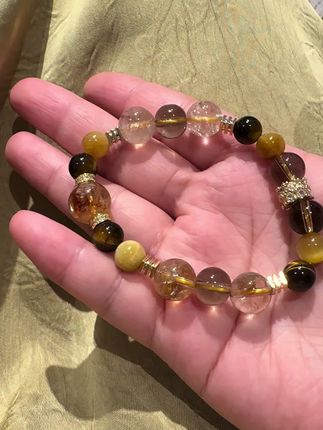 宝子们,金霸水晶,选三个选项就是视频同款啦#水晶 #水晶手串