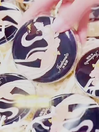 一款集BB霜、遮瑕、隔离、粉底液、定妆粉一体的双层气垫!#气垫 #BB霜 #遮瑕 #粉底液 #定妆粉