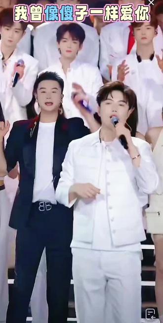 我曾像傻子一样爱你~昊晰(哥姐们,今天晰晰有事推迟开播)❤️ 暂定下午四点左右,具体等通知🙏🙏#上热门 @昊晰🍬星城小王子(每天下午两点直播) #昊瀚 #昊晰 #灵魂歌手 #我曾像傻子一样爱你