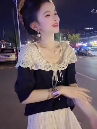 #秋季上衣#早秋新款来啦 #洋气毛衣#温柔风穿搭 #重工蕾丝拼接长袖针织衫秋季新款时尚洋气减龄小众小衫上衣