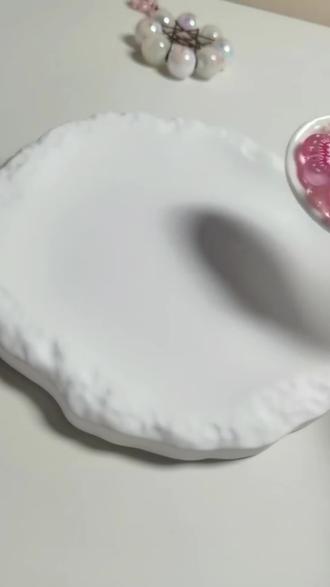 俏皮造型串珠材料,亲手做专属小配饰 软萌爱心气球印花造型,颜值灵动又治愈✨
厚实亚克力材质,搭配金属配件玩法多样
轻松制作钥匙挂件、手链饰品
闲暇动手 DIY,打造独一无二的少女风好物
#diy手工 #亚克力串珠 #少女心饰品 #手工材料 #手机挂饰配件
