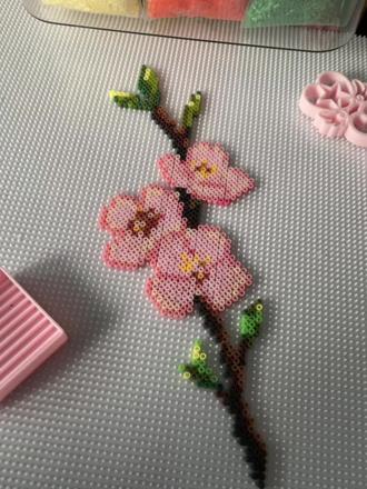 “一花只为一树开”
图纸参考🍠爬格子#拼豆