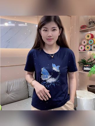 怡特美【化茧成蝶】〔"恋夏风"百搭显瘦莫代尔+棉圆领短袖t恤259816#谁穿谁好看 #女装 #夏季穿搭 #面料舒适透气 #上衣穿搭