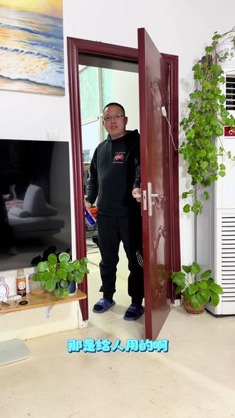 一瓶好几十 我都舍不得用
#保定夫妇 #开塞露 #便秘 #wd40