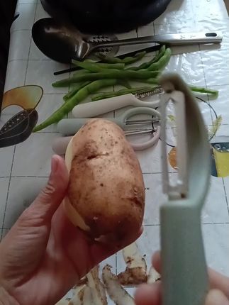 #厨房好物 好用的削皮刀,