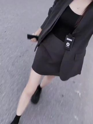 【尚拉娜】V领西装长袖2025秋季女装新款时尚显瘦休闲百搭西服