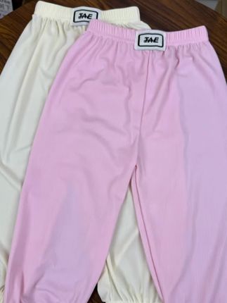 男女宝都能穿的冰丝防蚊裤才6块9毛9了。冰冰凉凉丝丝滑滑的。可舒服了#透气舒适 #夏季穿搭 #夏日必备 #面料柔软舒适