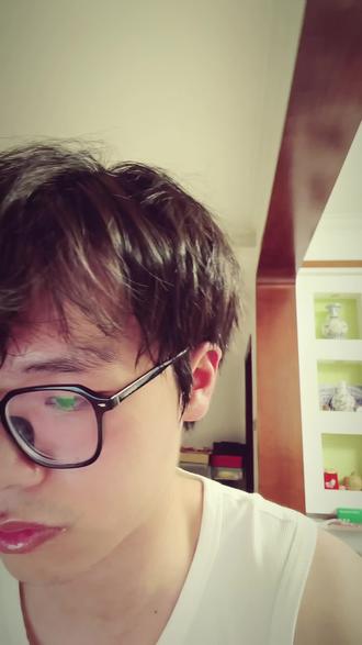 《假贵族》
“我就是我 千百种 哪怕哗众取宠”@门尼MONEY #门尼新专辑贵族#假贵族#门尼#闪闪 #无声卡翻唱