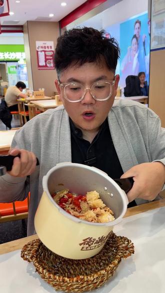 高压锅盖码饭还有锅巴!!太夯了!#衡湘君 #汤汁泡饭太香了 #高压锅盖码饭 #汤汁拌米饭多吃两碗