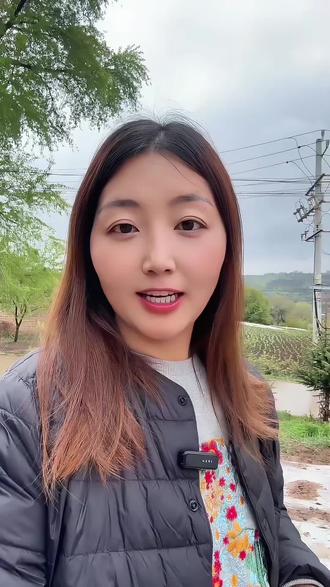 前期流量少、掉粉、没人看,太正常了。
唯一的出路就是:不摆烂,坚持日更。
等你第一条爆款来了,账号数据一下就拉起来了。
自媒体到最后,拼的不是天赋,是谁比谁更能扛。
#dou上热门 #自媒体干货 #新人如何做抖音 #爆款逻辑 #抖音运营经验 @抖音来客官方助推官 @抖音作者助手 @抖音创作者大会