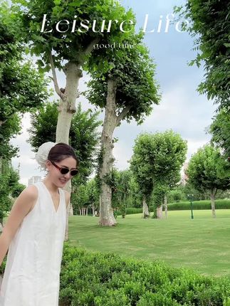 夏日出游墨镜🕶这样拍太出片啦~ 戴上墨镜 低成本度假⛱️ 玳瑁色浓浓的复古味 氛围感十足 随手拍都出片📷 金丝边加持 复古又贵气! 戴上就是俏皮千金 上扬猫眼圆框 巧妙修饰脸型