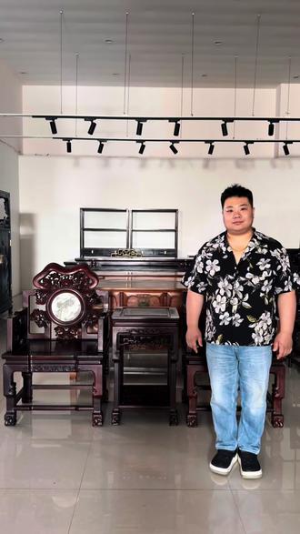 人人都知太师椅,殊不知中式门第的排面,全靠它来撑住! #红木家具 #红木 #榫卯结构 #榫卯工艺 #古典家具