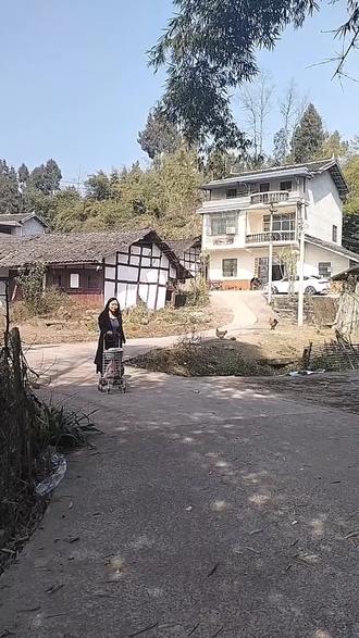 #我的乡村生活 川妹子回娘家,正月初三去河边洗衣服,感受一下小时候的场景,满满的回忆