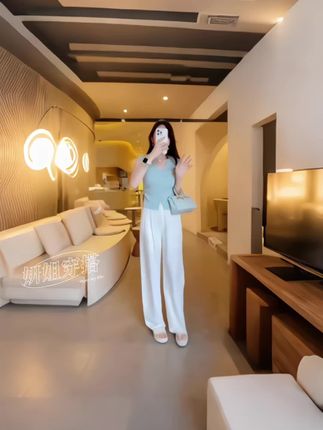 #阔腿裤#休闲裤#高级感穿搭 #时尚气质穿搭 #显高显瘦显腿长 @DOU+小助手